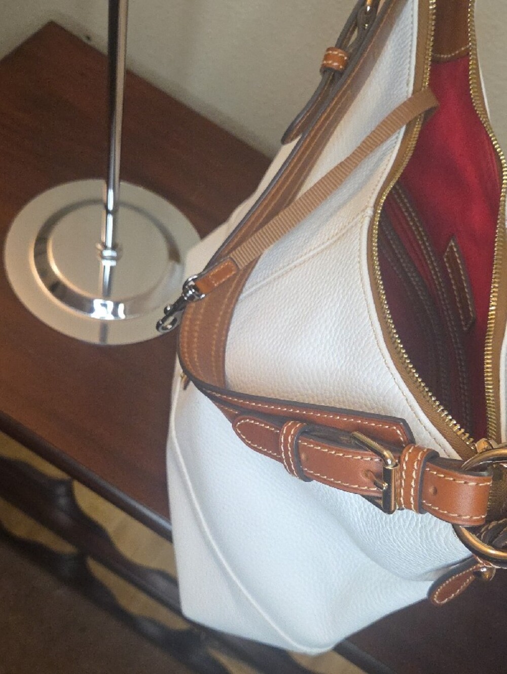 Sale! NWOT Dooney & Bourke White Pebble Leather Shoulder Bag with Brown strap. - Picture 10 of 13